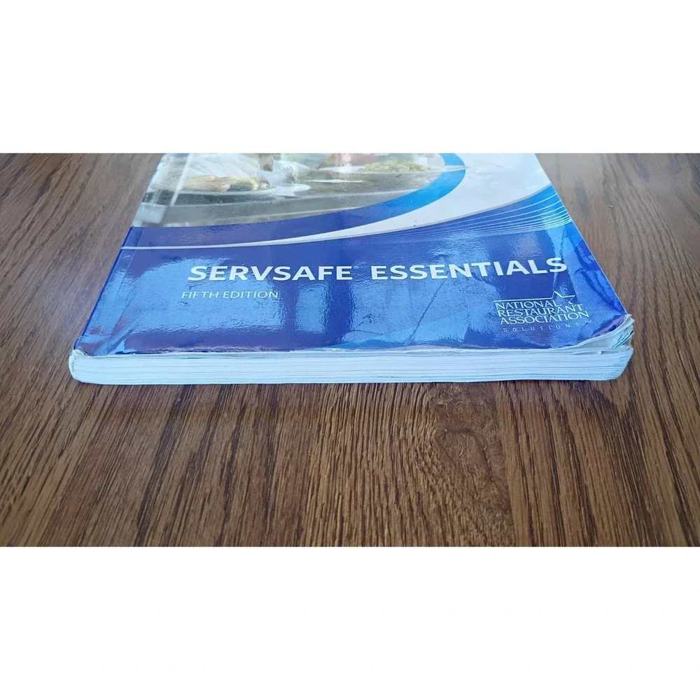 Servsafe Essentials Fifth Edition - Trade Paperback - GOOD